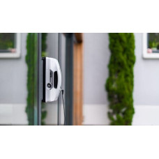 Hobot - 2S window cleaning robot - compact and lightweight